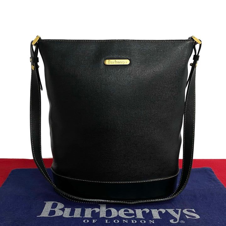 Burberry Leather Crossbody Bag  Leather Crossbody Bag in Very Good Condition