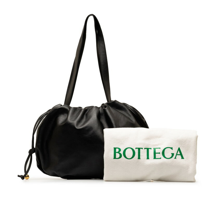 Bottega Veneta Medium The Bulb Leather Handbag