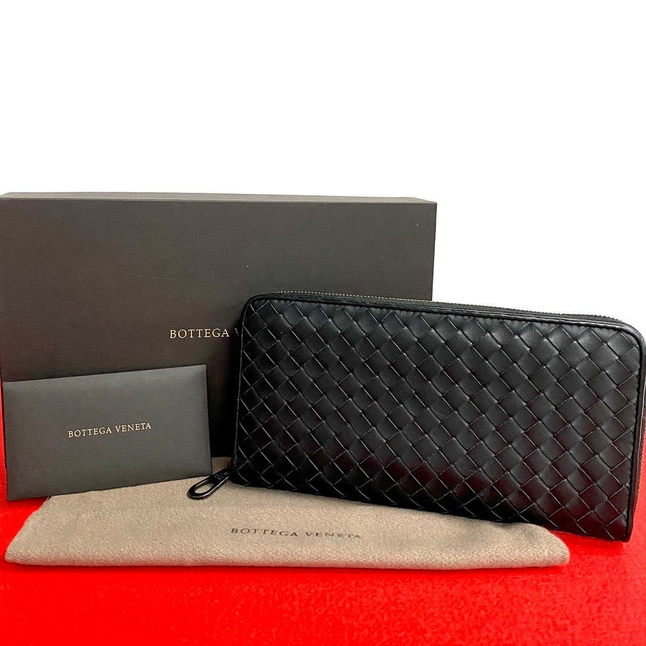 Bottega Veneta Intrecciato Leather Bifold Wallet 73010