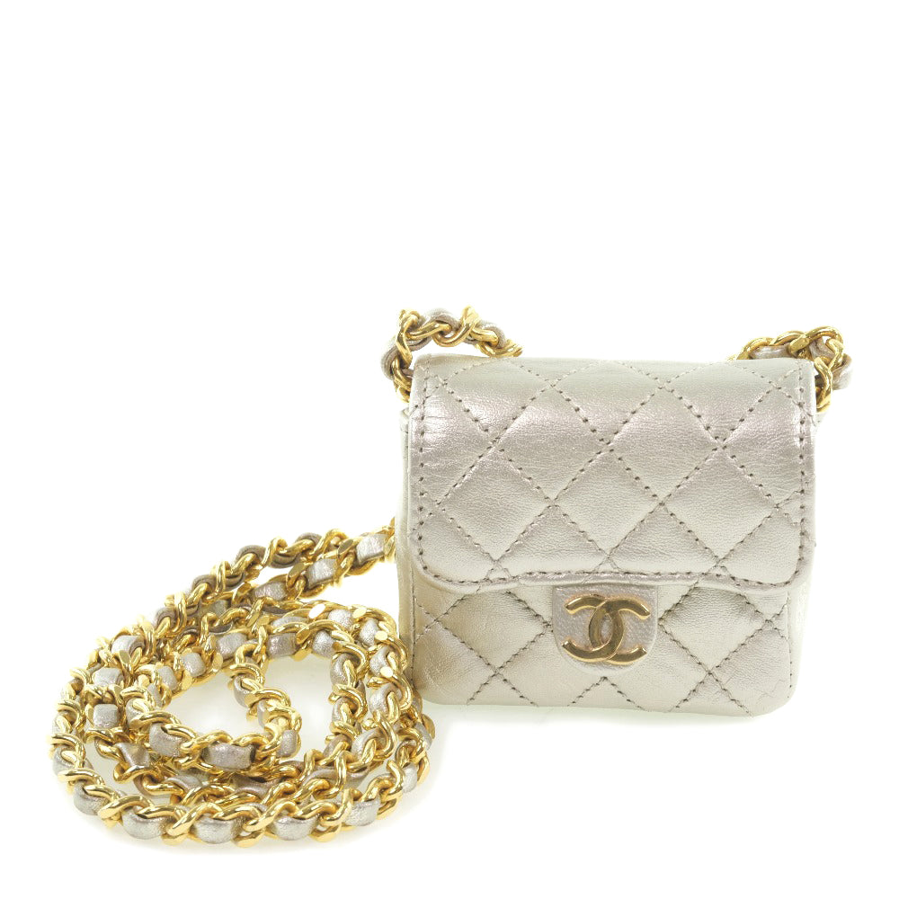 Chanel Quilted Leather Micro Crossbody Bag Leather Crossbody Bag in Very Good Condition