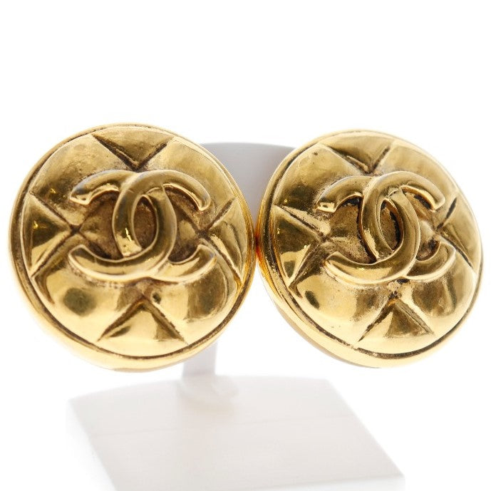 Chanel CC Quilted Clip On Earrings Metal Earrings in Great Condition