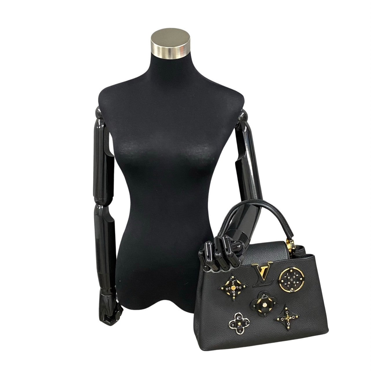 Louis Vuitton Capucines MM Leather Handbag M54663 in Excellent condition