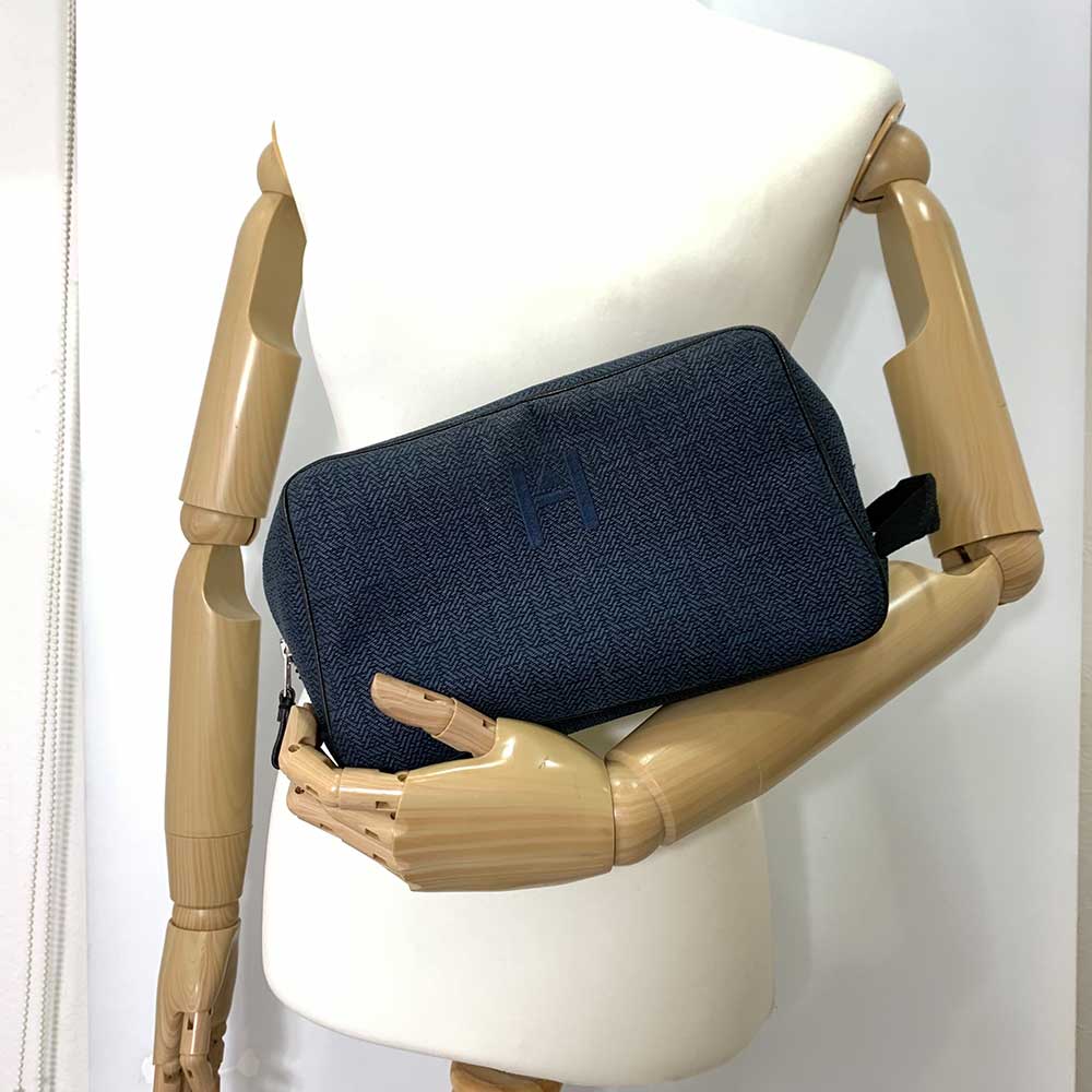 Hermes Clutch Bag Globetrotter MM Navy Canvas in Very Good Condition