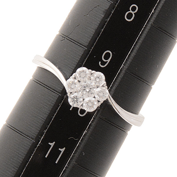 Chow Tai Seng Diamond Flower Motif Ring 750WG 9.5