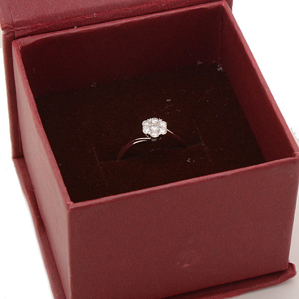 Chow Tai Seng Diamond Flower Motif Ring 750WG 9.5