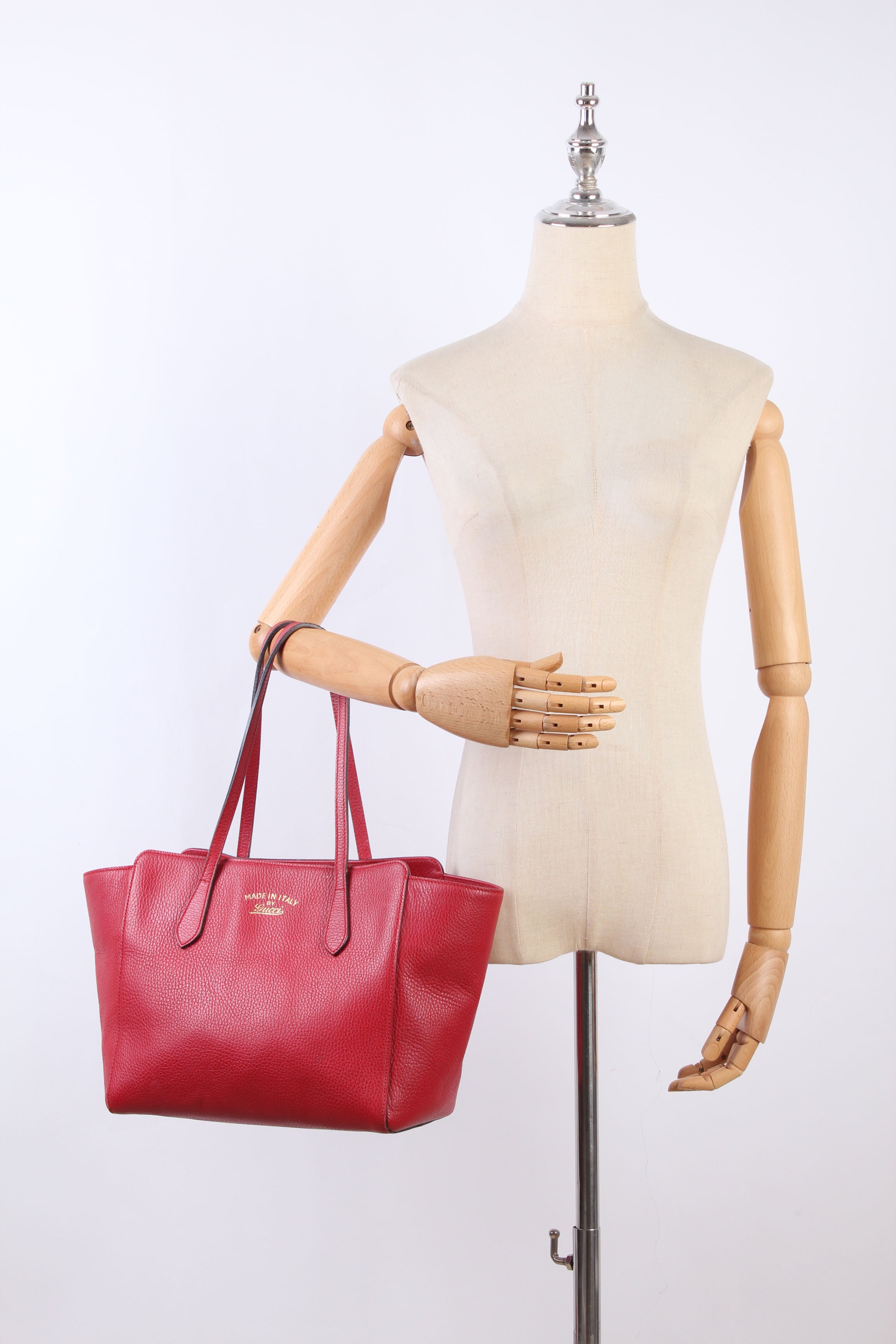 Swing Leather Tote 354408