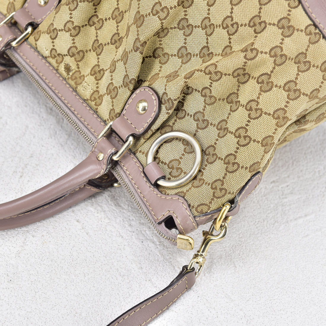 Gucci GG Canvas Sukey Handbag Canvas Handbag 247902