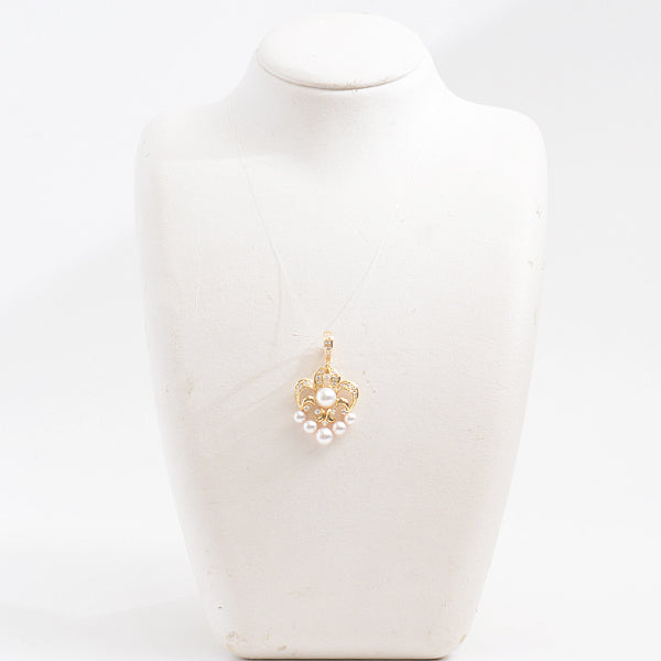 Mikimoto K18 Pearl Diamond Pendant in Great Condition