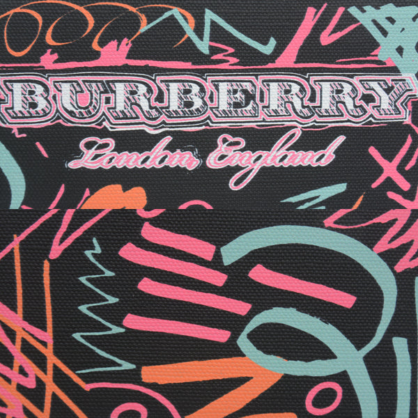 Burberry Canvas Graffiti Zip-Around Wallet 4066127 in Great Condition