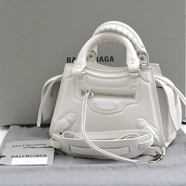 Balenciaga Leather Neo Classic Top Handle Bag 638524