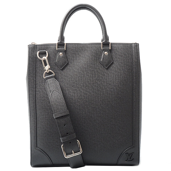 Louis Vuitton Taiga Vertical Tote Noir M30811