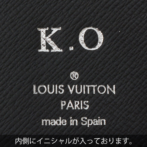 Louis Vuitton Taiga Leather Zippy Wallet Vertical M30731