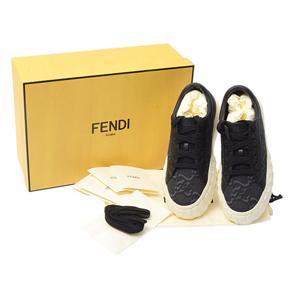 Fendi Women's Low-Top Sneakers Off-White/Black