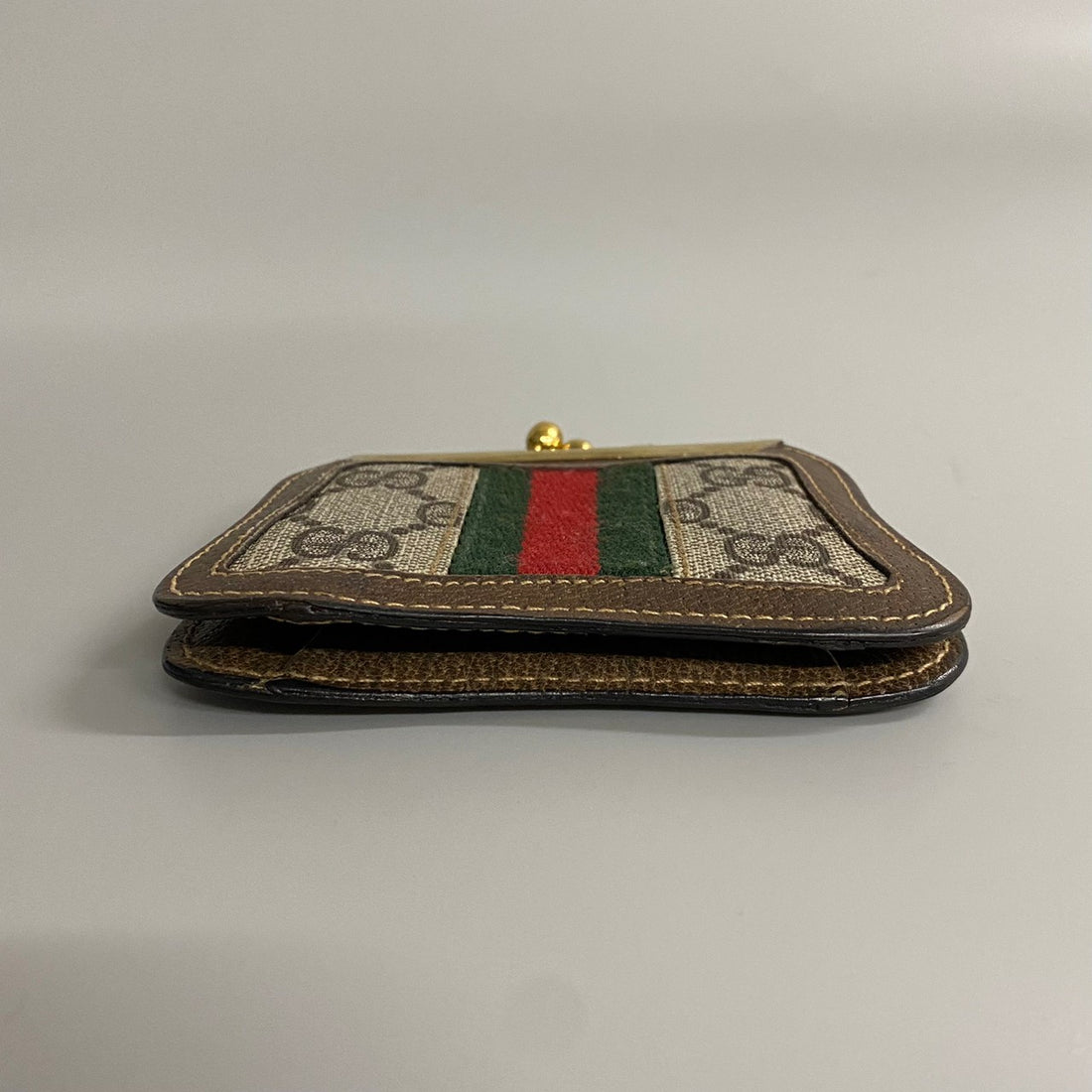 Gucci GG Supreme & Leather Clasp Coin Purse Canvas Coin Case in Very Good Condition