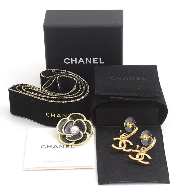 Chanel Coco Mark Hoop Earrings Gold