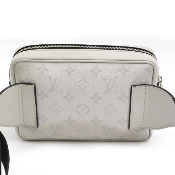 Louis Vuitton Men's Bag Taigarama Outdoor Body Bag White in Great Condition