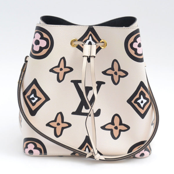 Louis Vuitton NeoNoe Monogram Wild at Heart Bag M45822