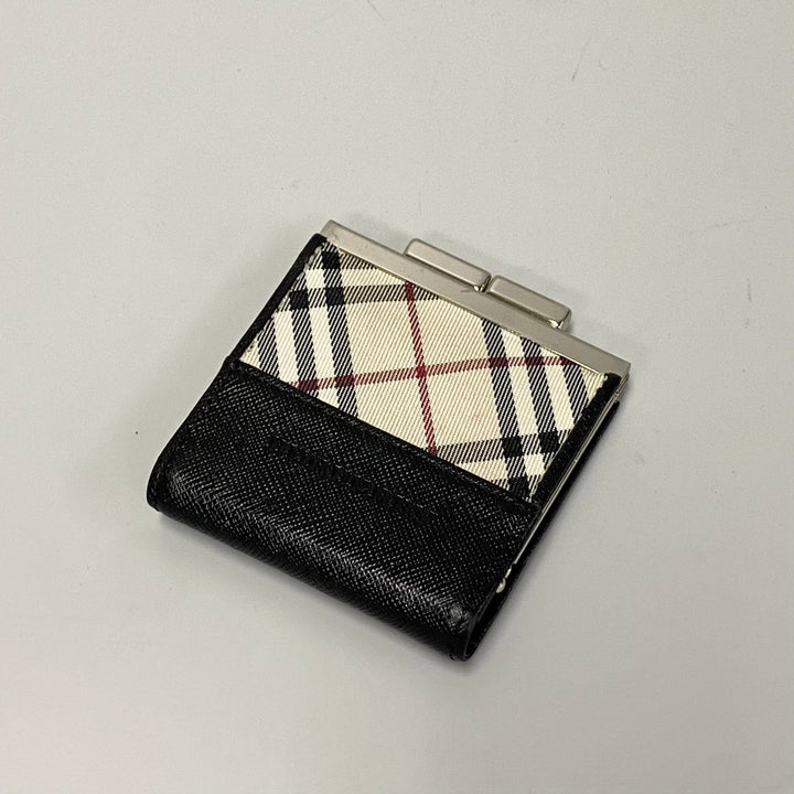 Burberry Nova Check Coin Case Leather Coin Case in Very Good Condition