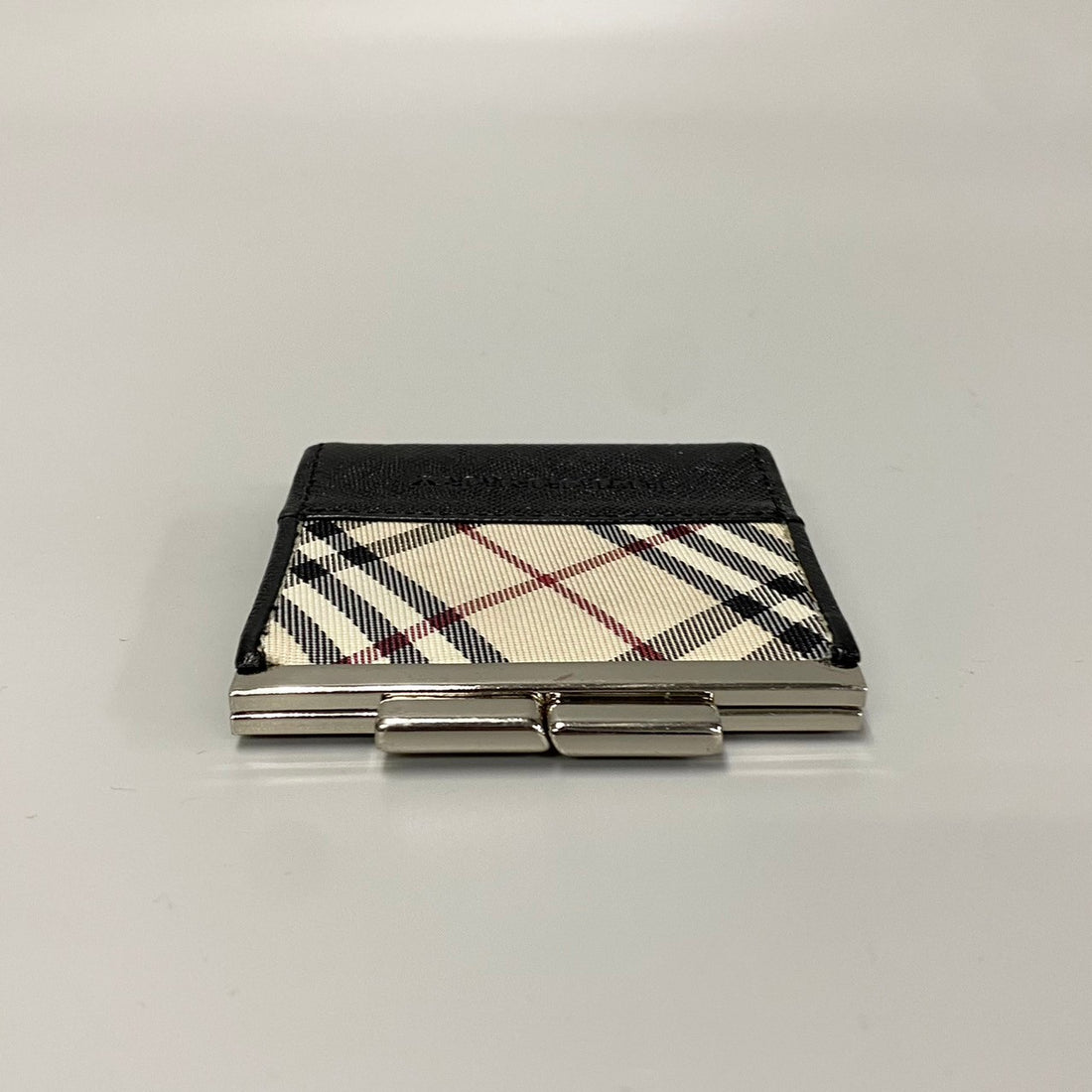 Burberry Nova Check Coin Case Leather Coin Case in Very Good Condition