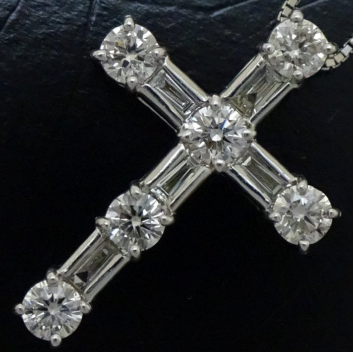 Diamond Cross Necklace 1.00ct Pt900 Pt850