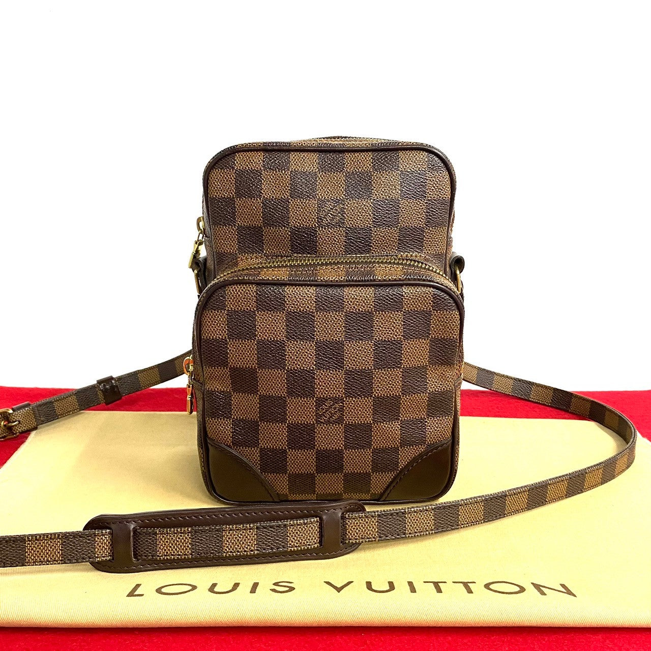 Louis Vuitton Amazon Canvas Shoulder Bag N48074 in Excellent condition