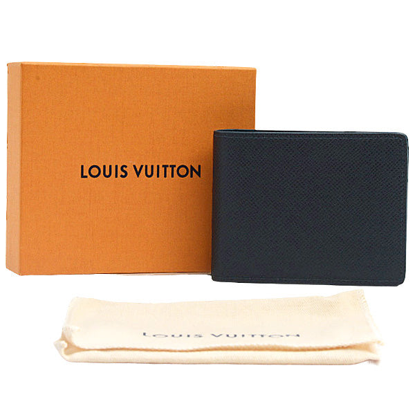 Louis Vuitton Taiga Wallet M30530