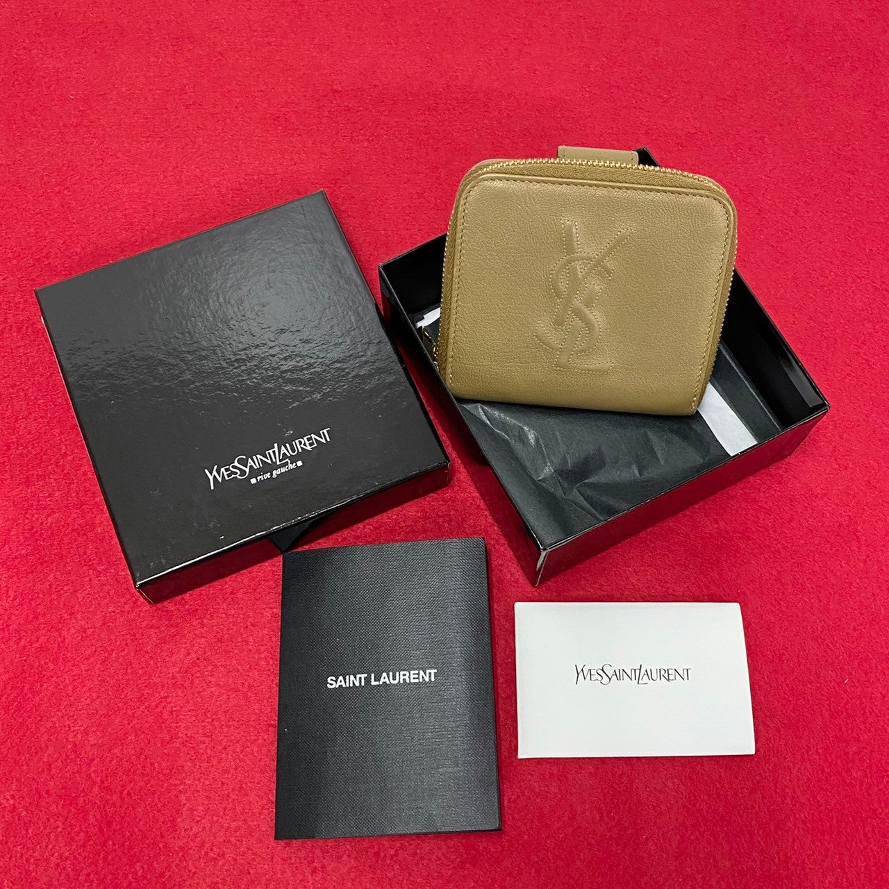 Yves Saint Laurent Leather Bifold Zip Wallet Leather Short Wallet in Excellent condition