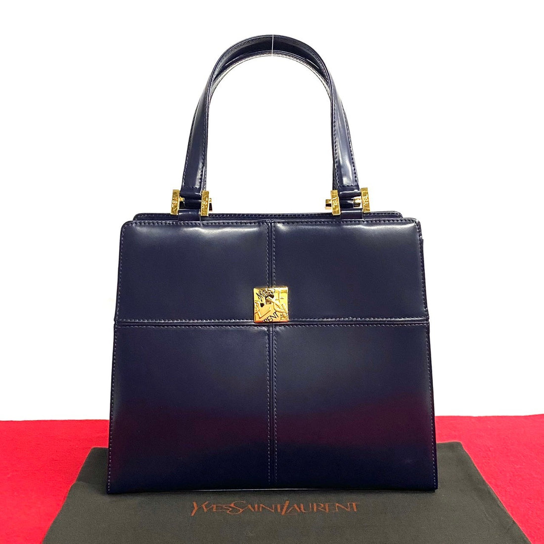 Yves Saint Laurent Leather Handbag Leather Handbag in Great Condition