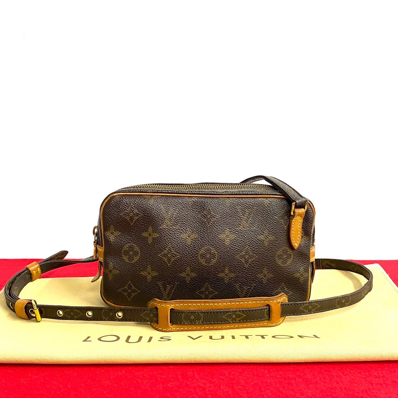 Louis Vuitton Pochette Marly Bandouliere Canvas Shoulder Bag M51828 in Good condition
