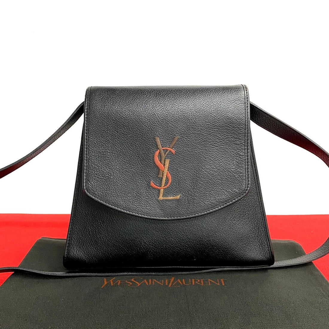 Yves Saint Laurent Leather Crossbody Bag Leather Crossbody Bag in Very Good Condition