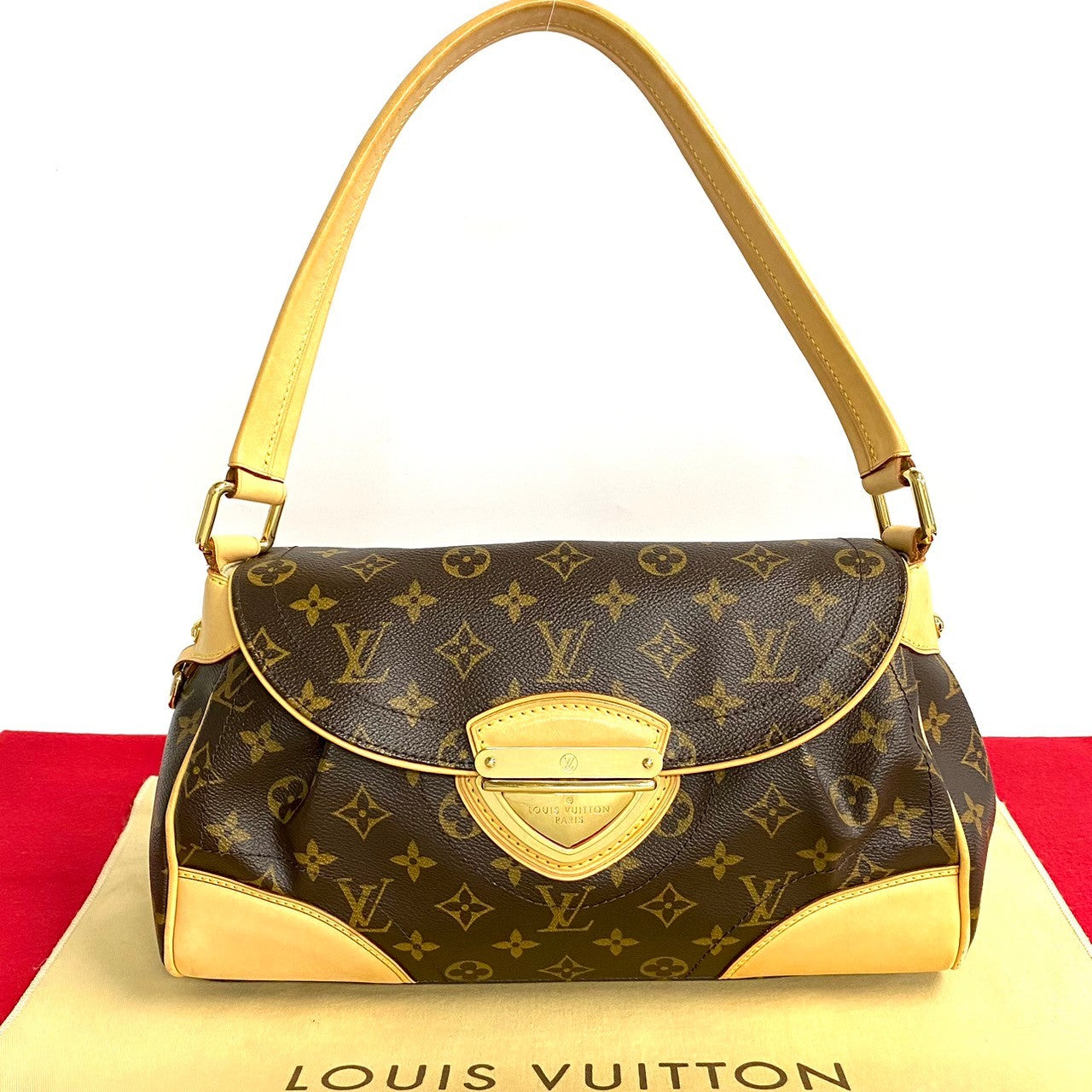 Louis Vuitton Beverly MM Canvas Shoulder Bag M40121 in Good condition