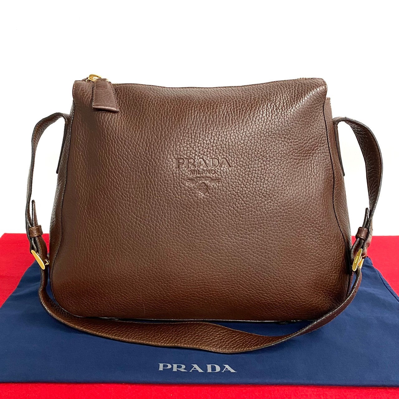 Prada Leather Shoulder Bag Leather Shoulder Bag in Good condition