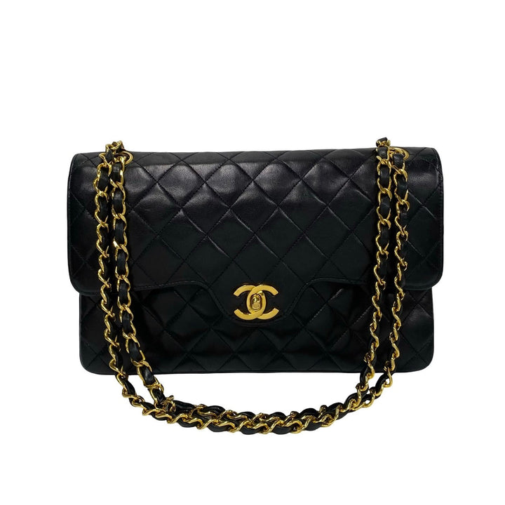 Chanel Medium Classic Double Flap Bag  Leather Crossbody Bag in Very Good Condition