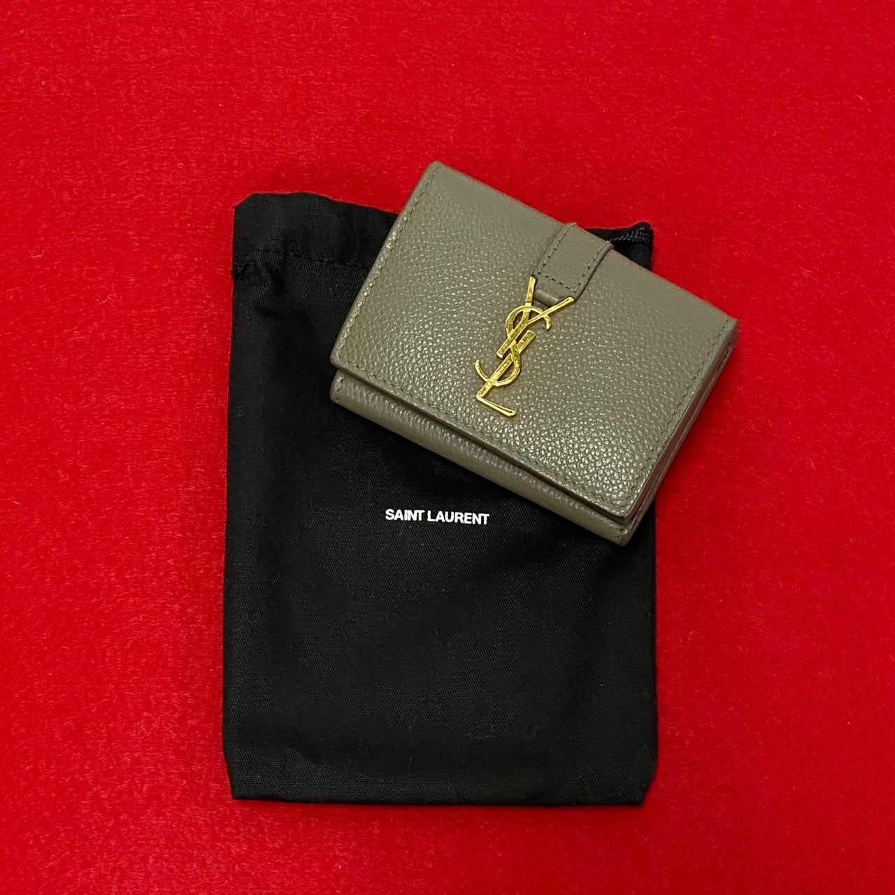 Yves Saint Laurent Leather Origami Tiny Wallet Leather Short Wallet in Good condition