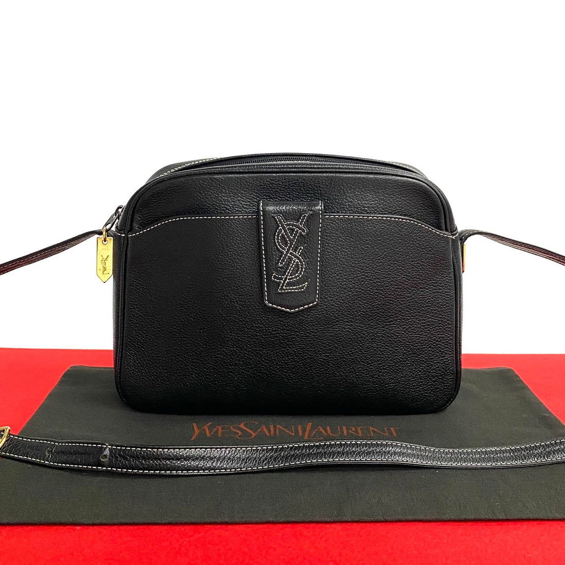 Yves Saint Laurent Leather Crossbody Bag Leather Crossbody Bag in Great Condition