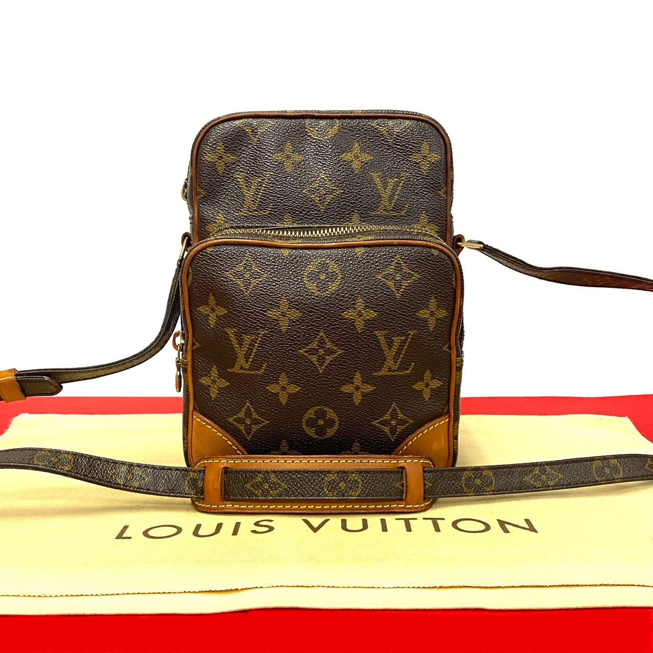 Louis Vuitton Monogram Amazon Canvas Crossbody Bag in Very Good Condition