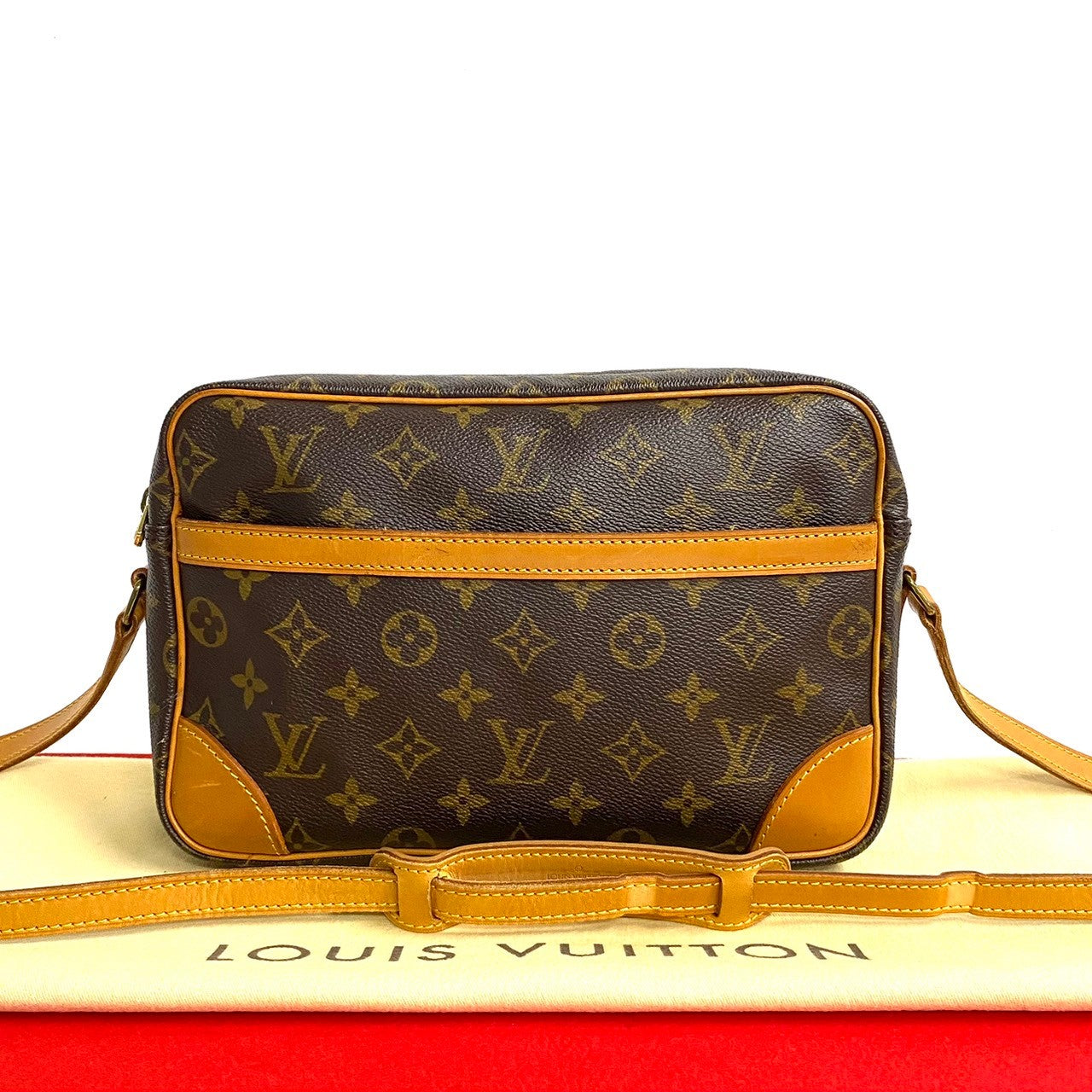 Louis Vuitton Trocadero Leather Shoulder Bag