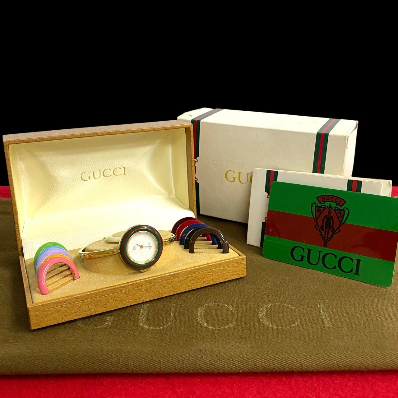 Gucci Change Bezel Quartz Watch Gold Unisex