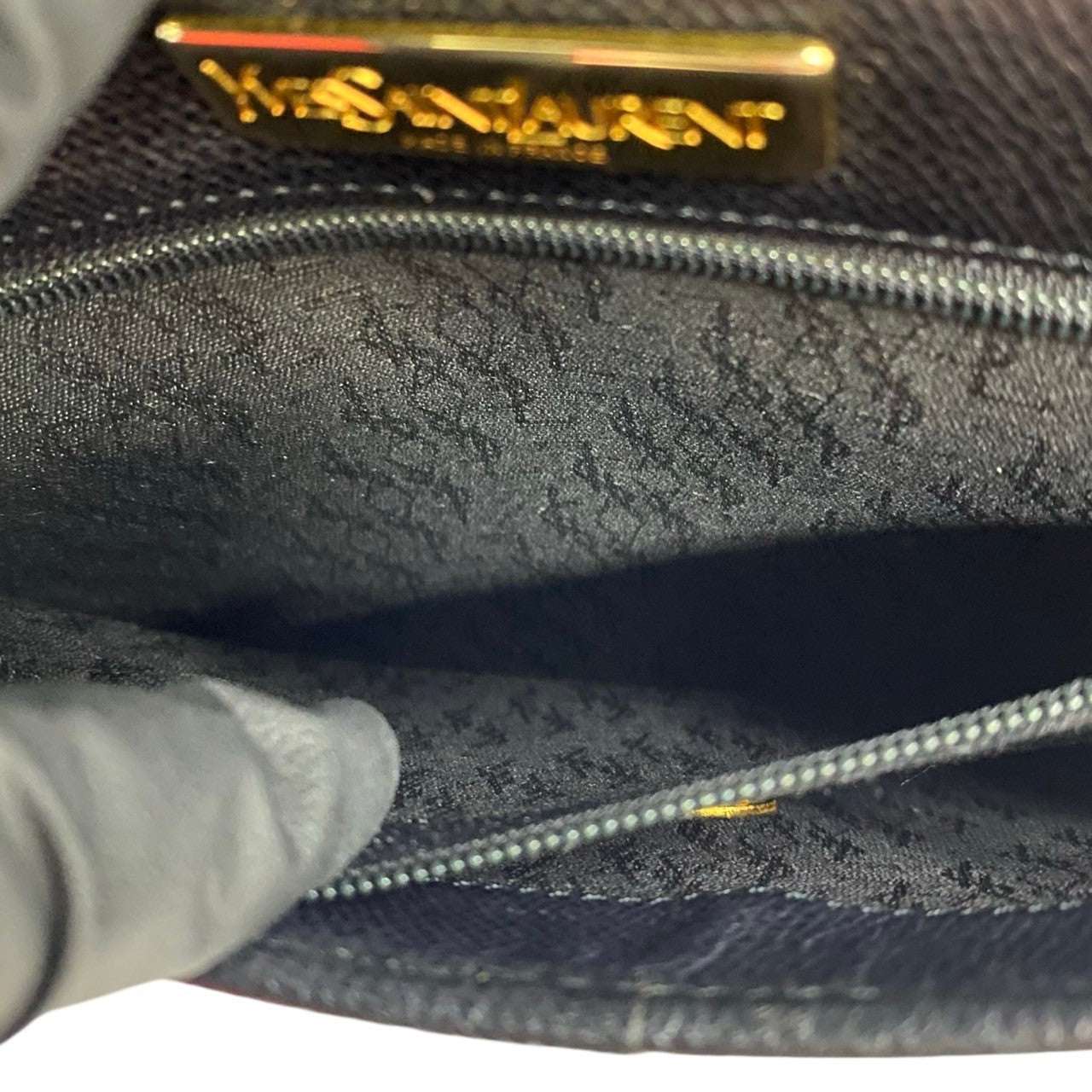 Yves Saint Laurent Leather Shoulder Bag Black