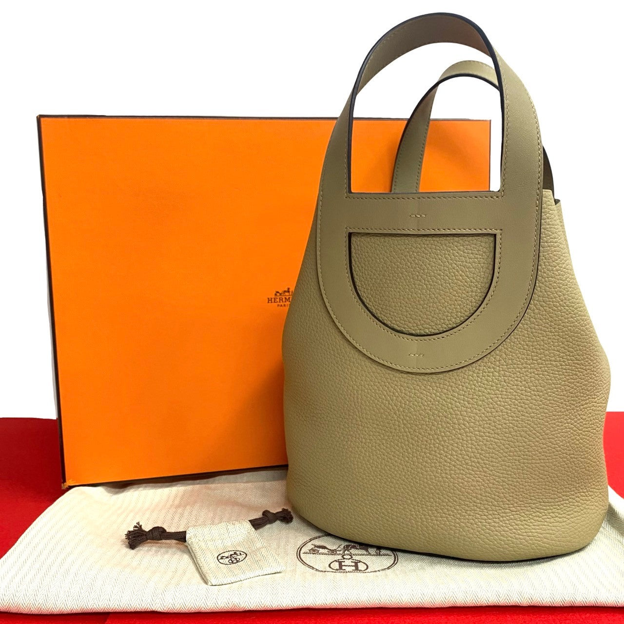 Hermes In The Loop 23 Leather Handbag Beige