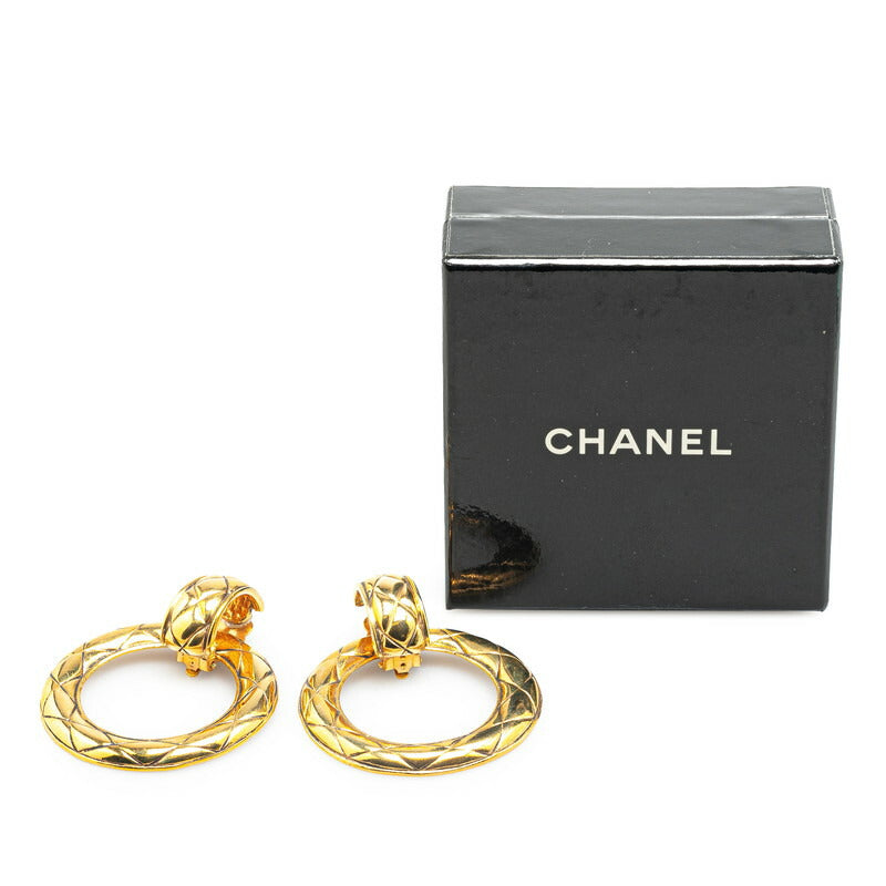 Chanel Matelasse Round Swing Earrings Gold