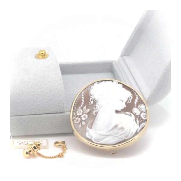 Shell Cameo 2Way Pendant Top and Brooch in K18 Yellow Gold for Ladies [Preloved] in Great Condition