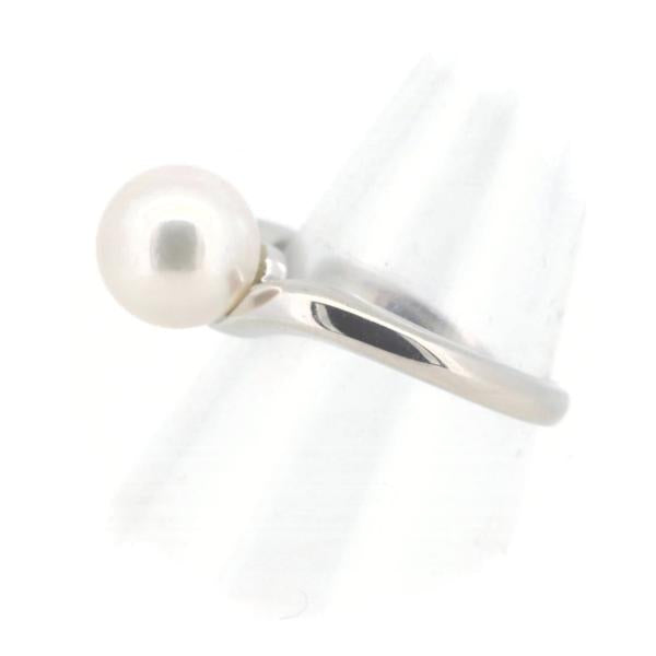 Platinum Pearl Ring in Great Condition