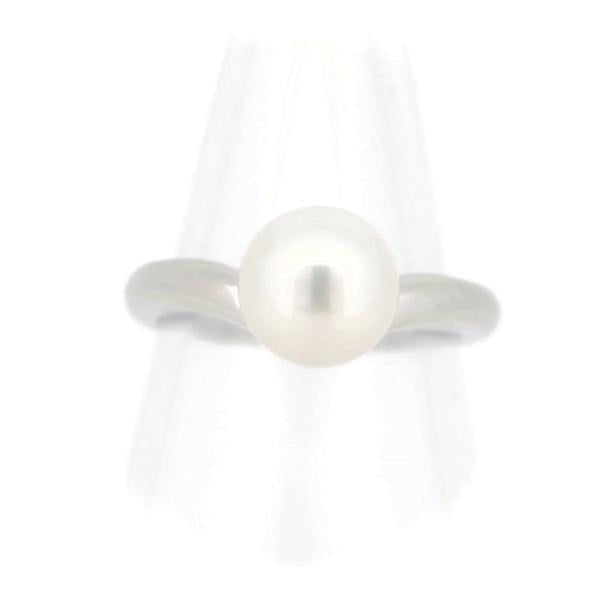 Platinum Pearl Ring in Great Condition