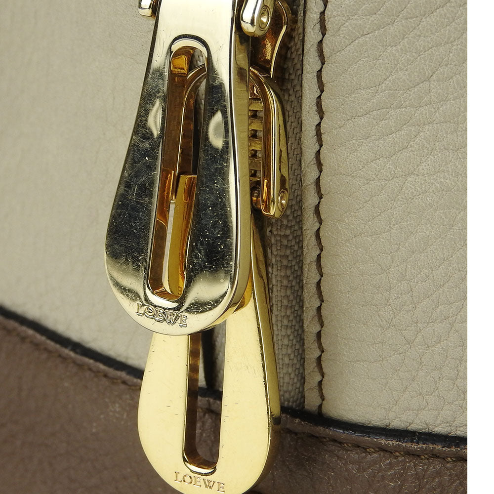 Loewe Leather Handbag Amazona 28 Beige