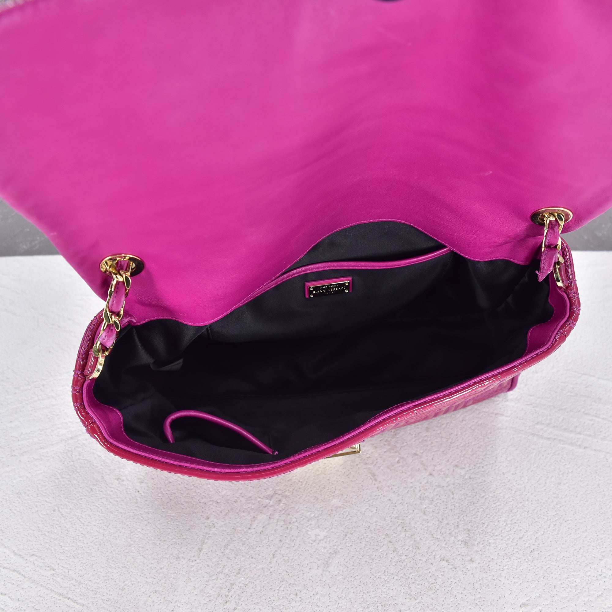 Greca Embossed Patent Leather Chain Shoulder Bag