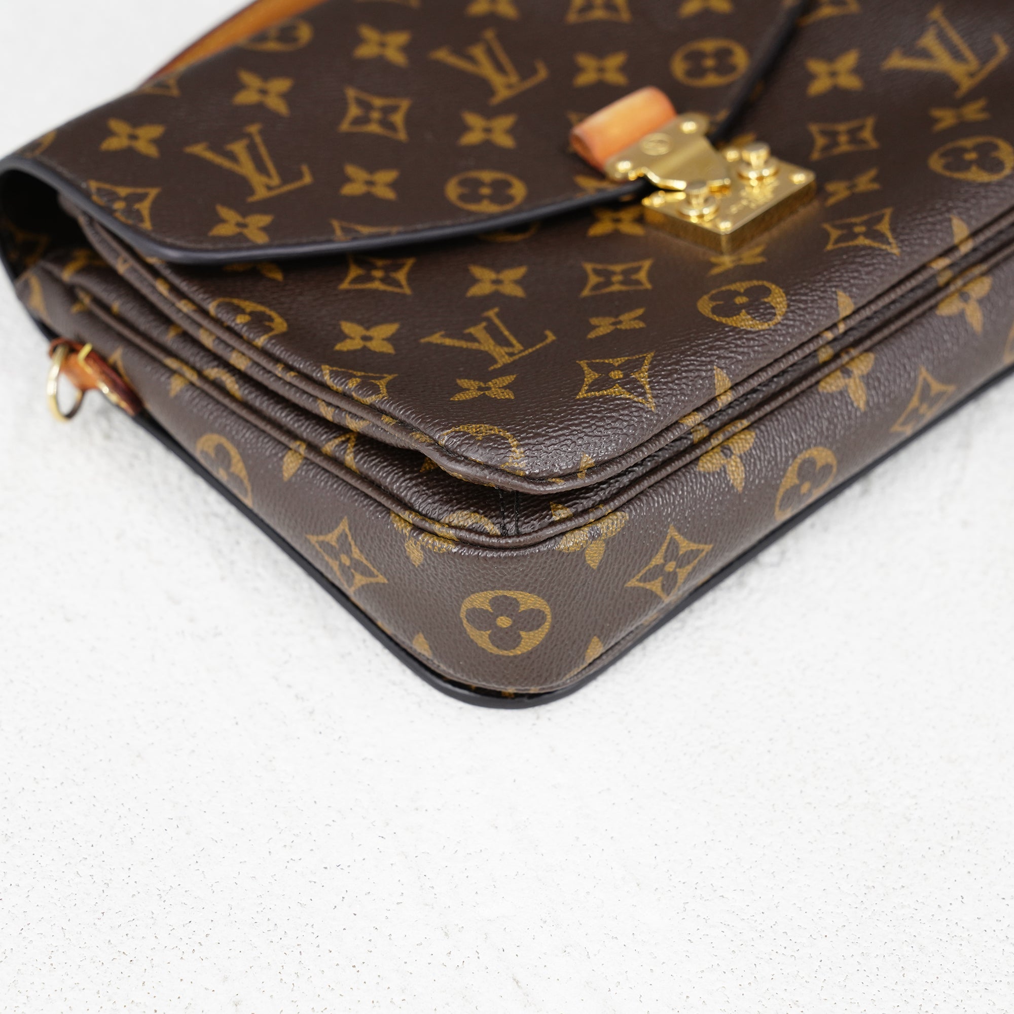 Monogram Pochette Metis