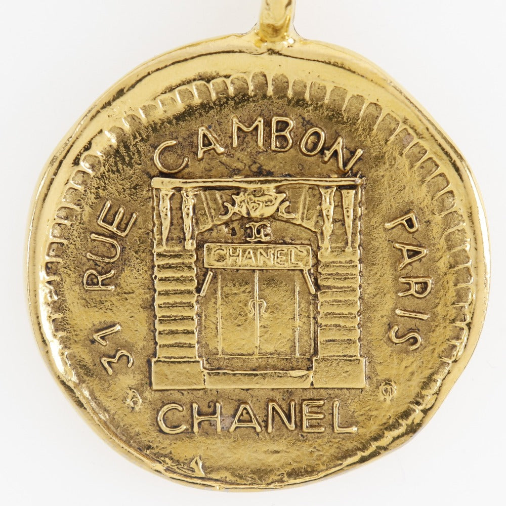 Chanel Rue Cambon Medallion Pendant Necklace Metal Necklace in Very Good Condition