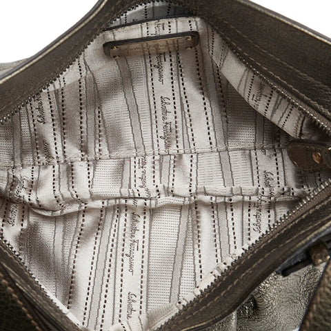 Gancini Leather Shoulder Bag EE-21 A855