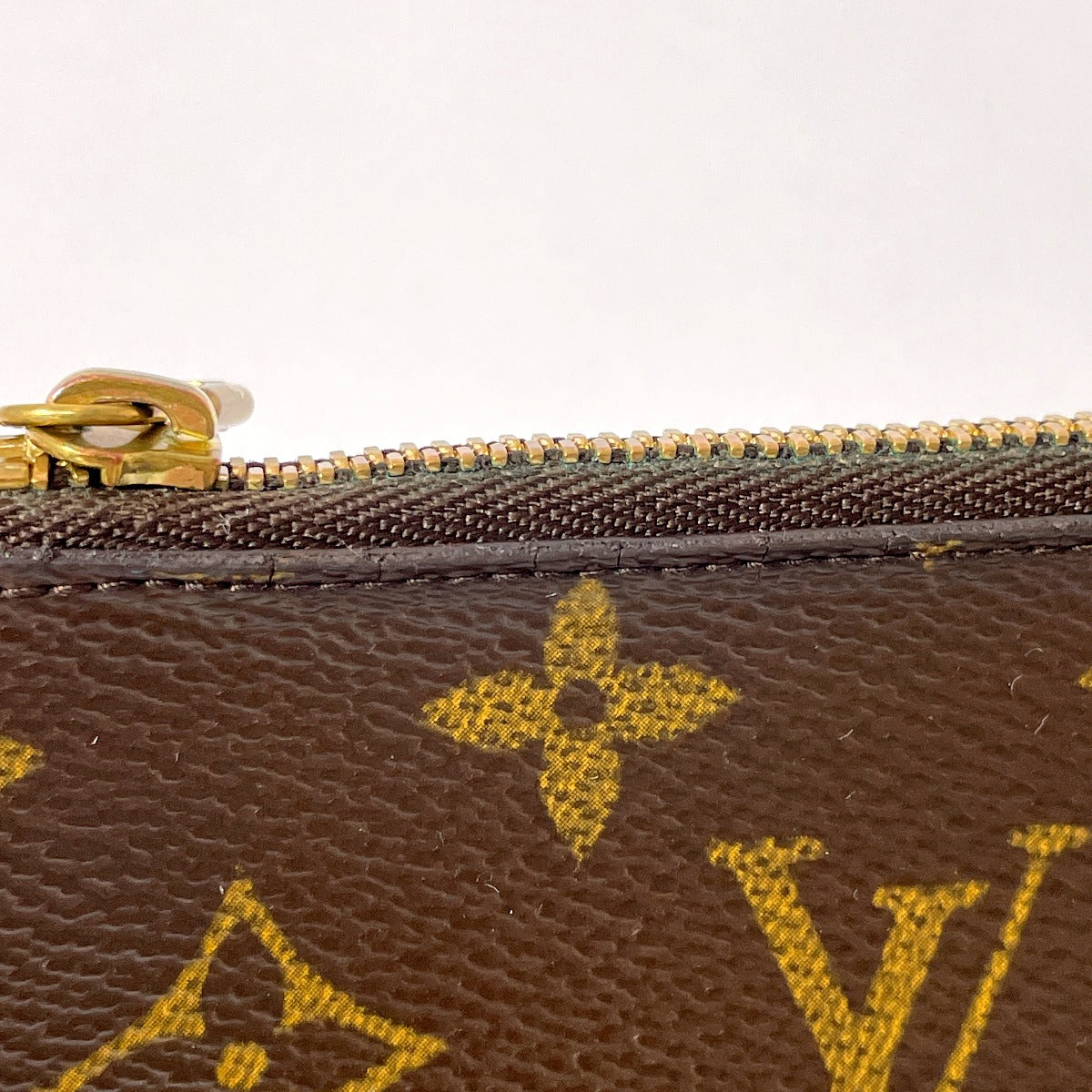 Louis Vuitton Monogram Canvas Pochette Cle Key Holder